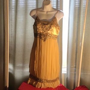 Women’s gold sequin crepe dress NWOT SUEWONG